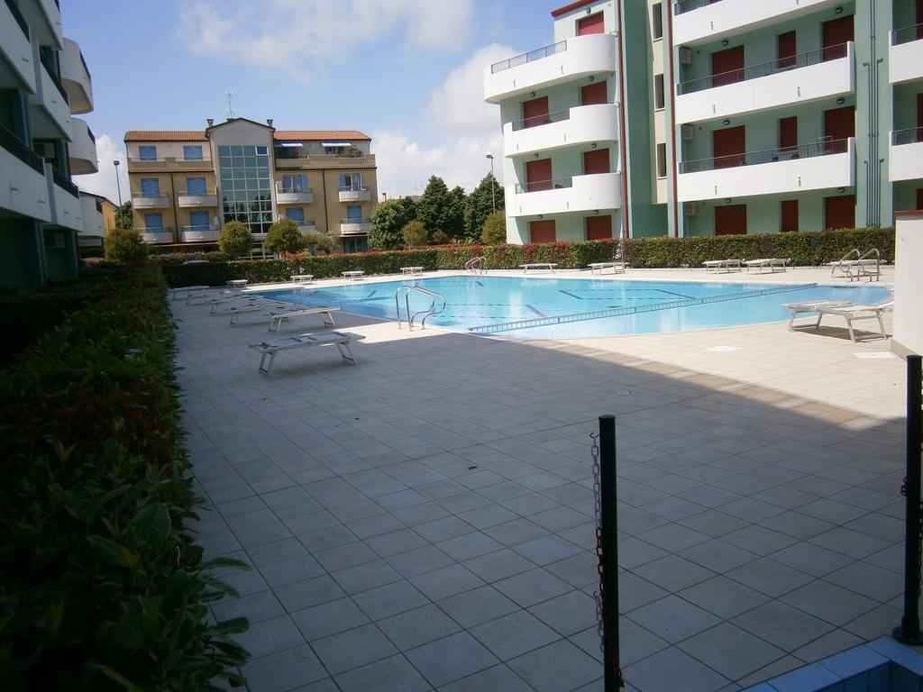 Residence Roberta Con Piscina - Agenzia Cocal Caorle Kamer foto