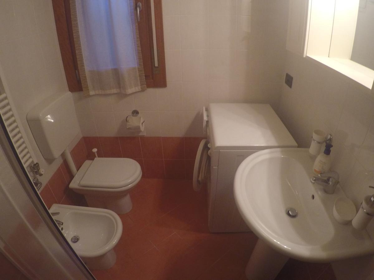 Residence Roberta Con Piscina - Agenzia Cocal Caorle Buitenkant foto